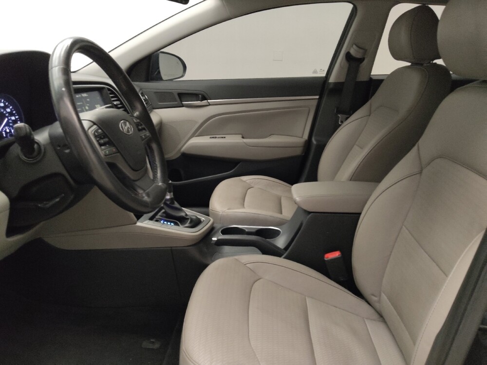 2017 Hyundai Elantra in Midlothian, IL 60445 - 18107451 17