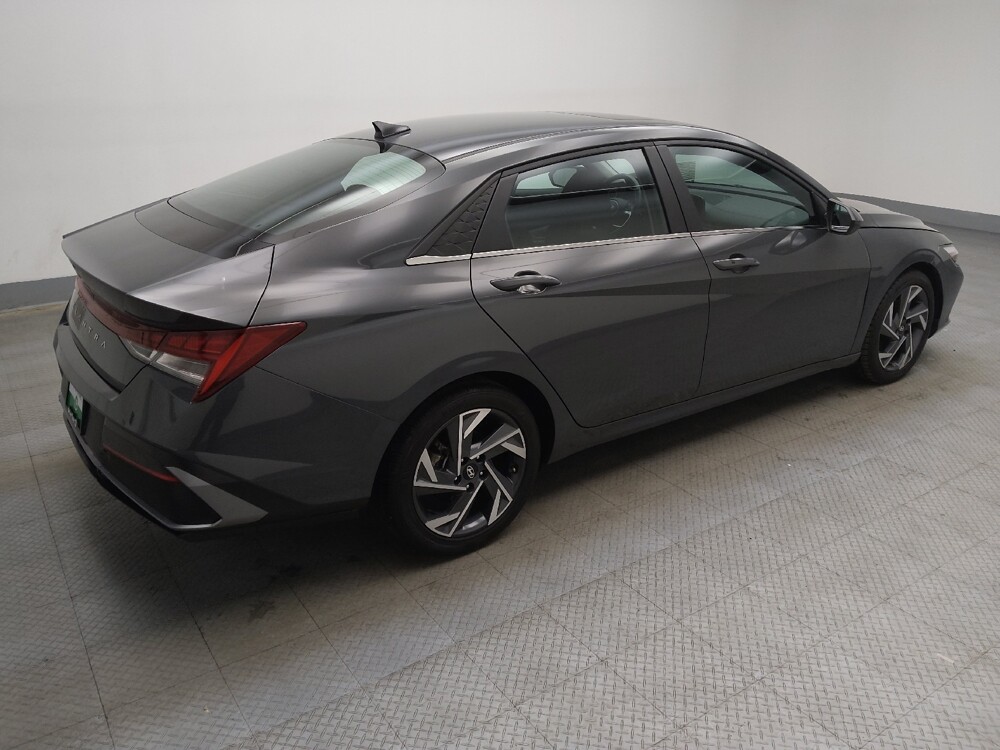 2024 Hyundai Elantra in Lombard, IL 60148 - 18107456 10