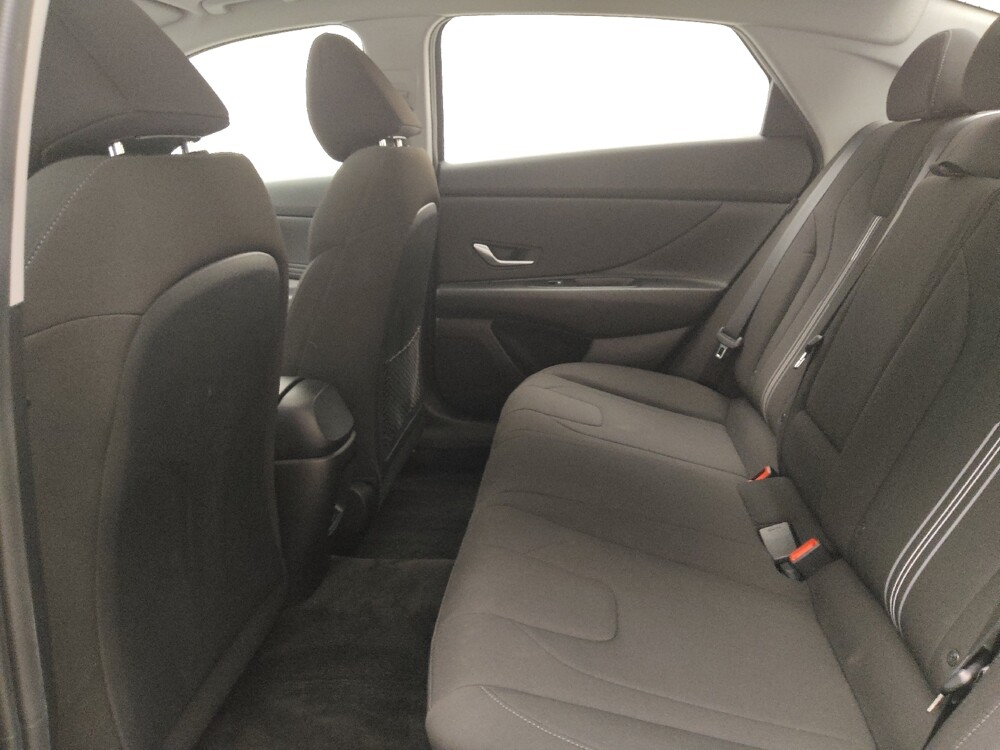 2024 Hyundai Elantra in Lombard, IL 60148 - 18107456 18