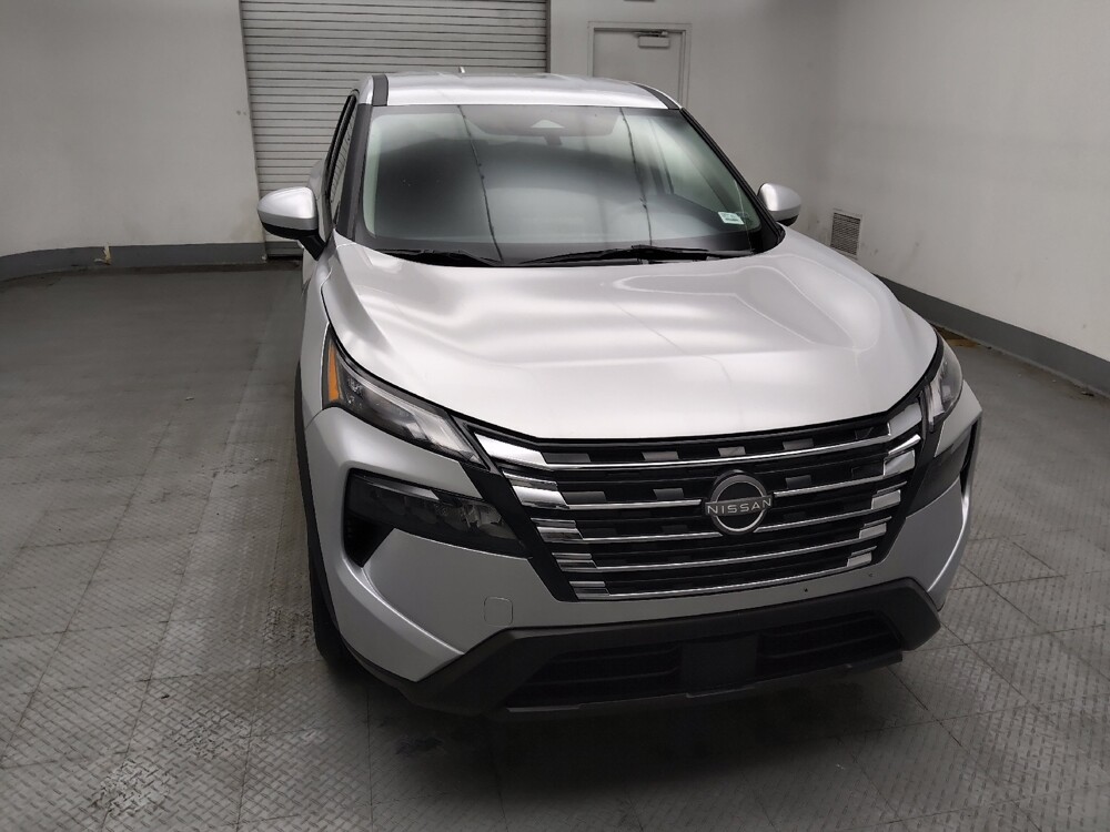 2024 Nissan Rogue in Lombard, IL 60148 - 18107458 14