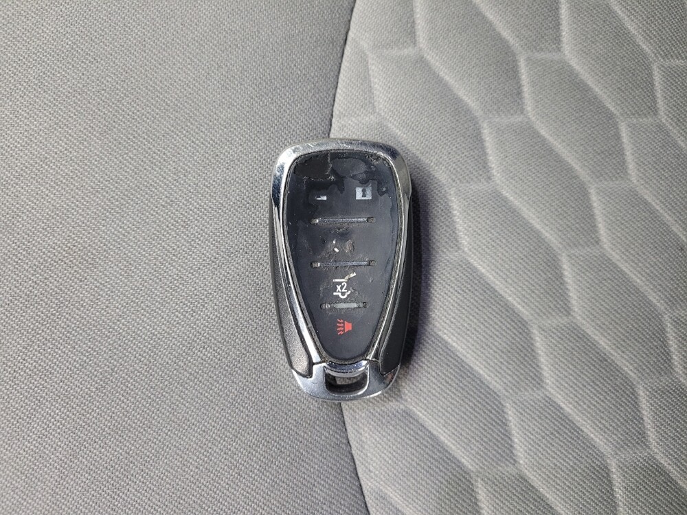 2020 Chevrolet Equinox in Taylor, MI 48180 - 18107459 32