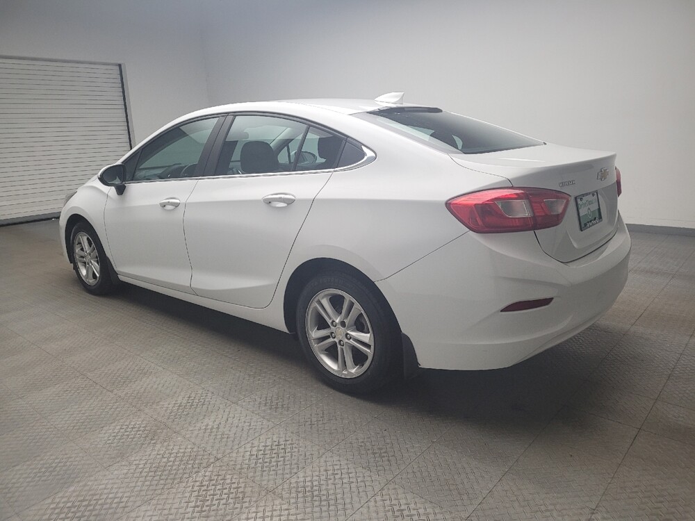 2016 Chevrolet Cruze in Taylor, MI 48180 - 18107460 3