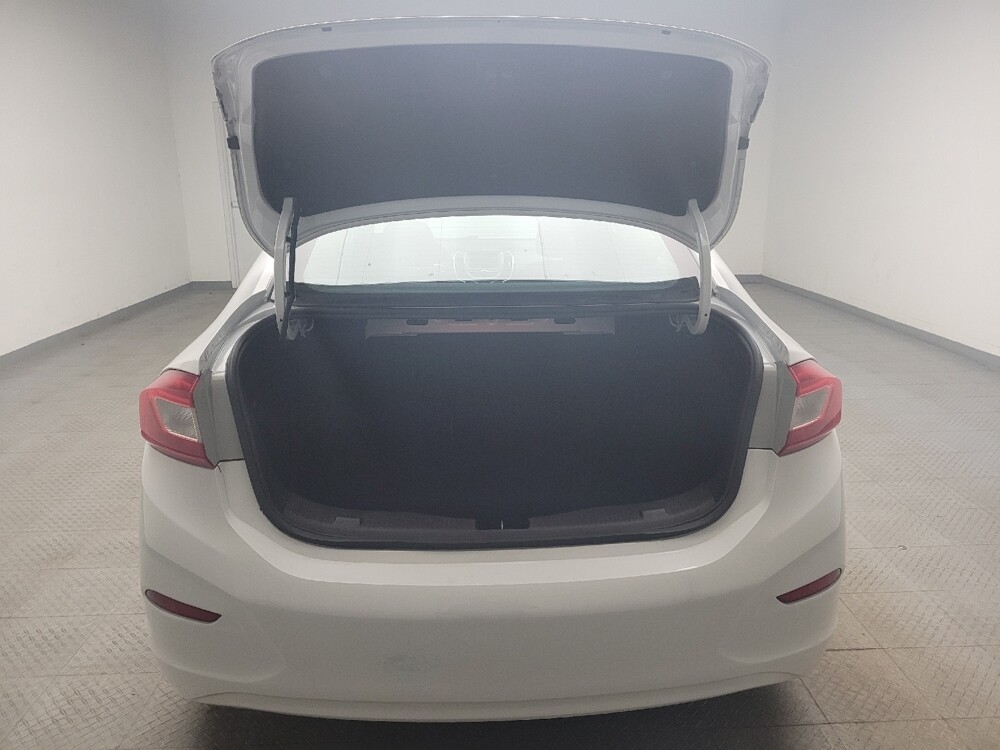 2016 Chevrolet Cruze in Taylor, MI 48180 - 18107460 29