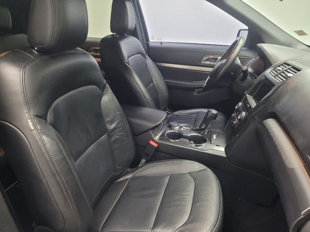 2018 Ford Explorer in Indianapolis, IN 46219 - 18107465 21