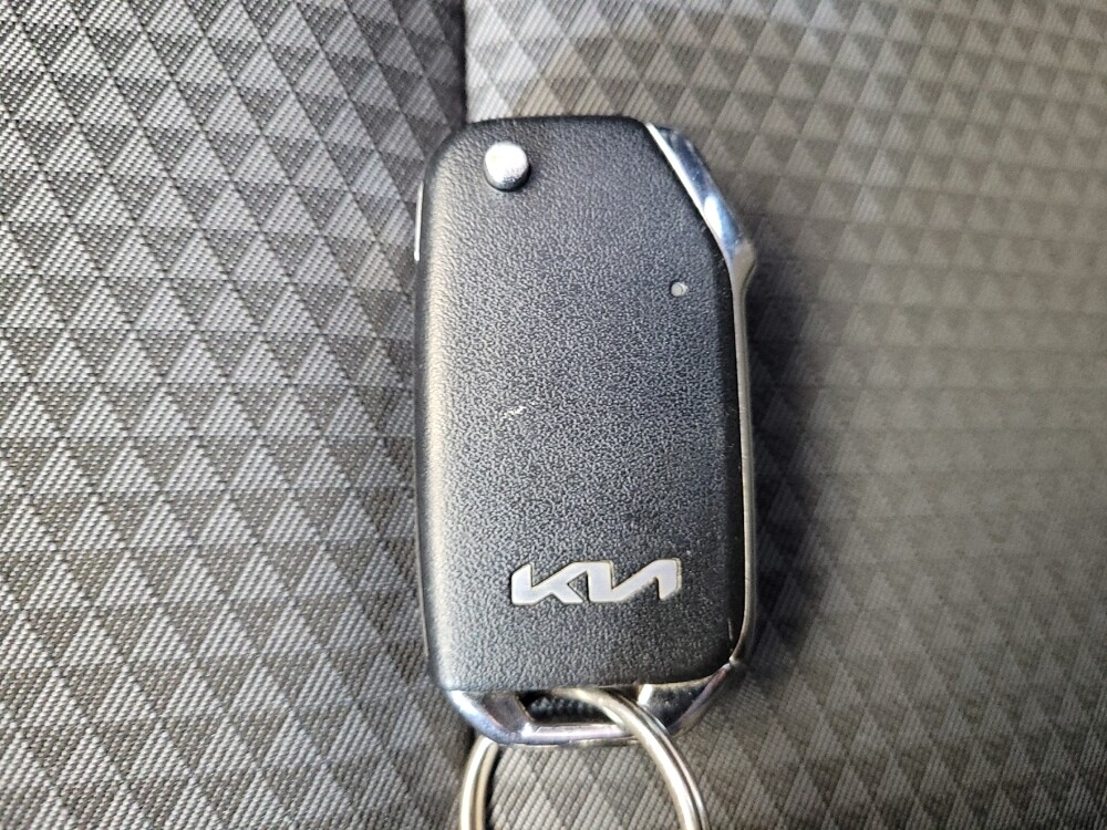 2023 Kia Soul in Toledo, OH 43617 - 18107471 32