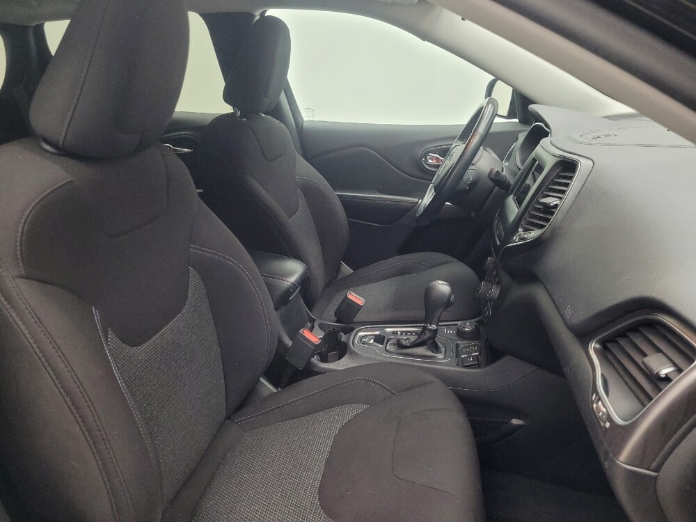 2020 Jeep Cherokee in Mishawaka, IN 46545 - 18107475 21