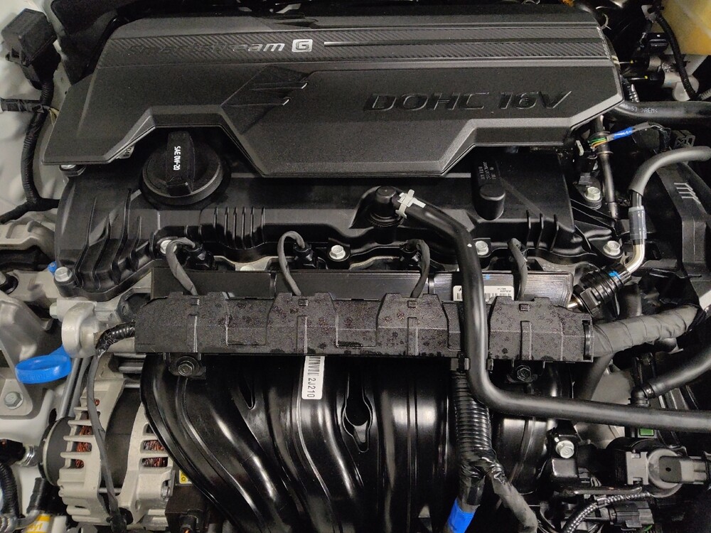 2025 Hyundai Elantra in Pelham, AL 35124 - 18107493 30