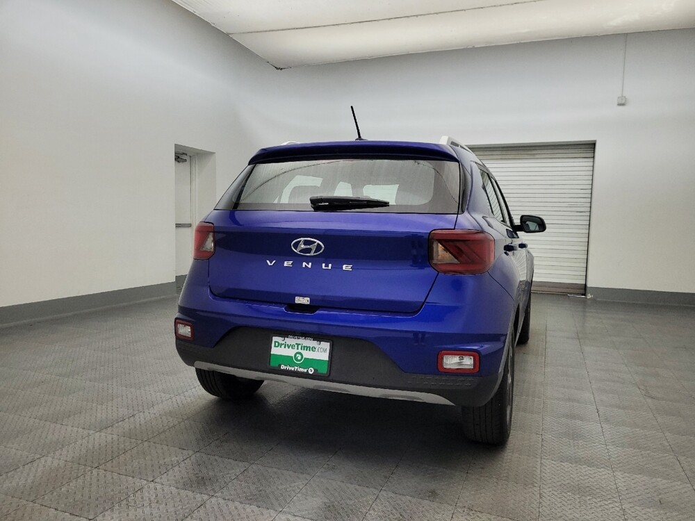 2024 Hyundai Venue in Mesa, AZ 85210 - 18107509 7