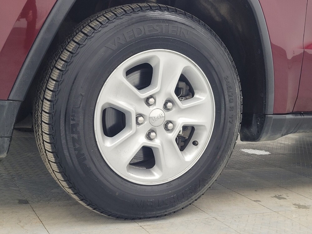 2017 Jeep Grand Cherokee in Memphis, TN 38115 - 18107519 31