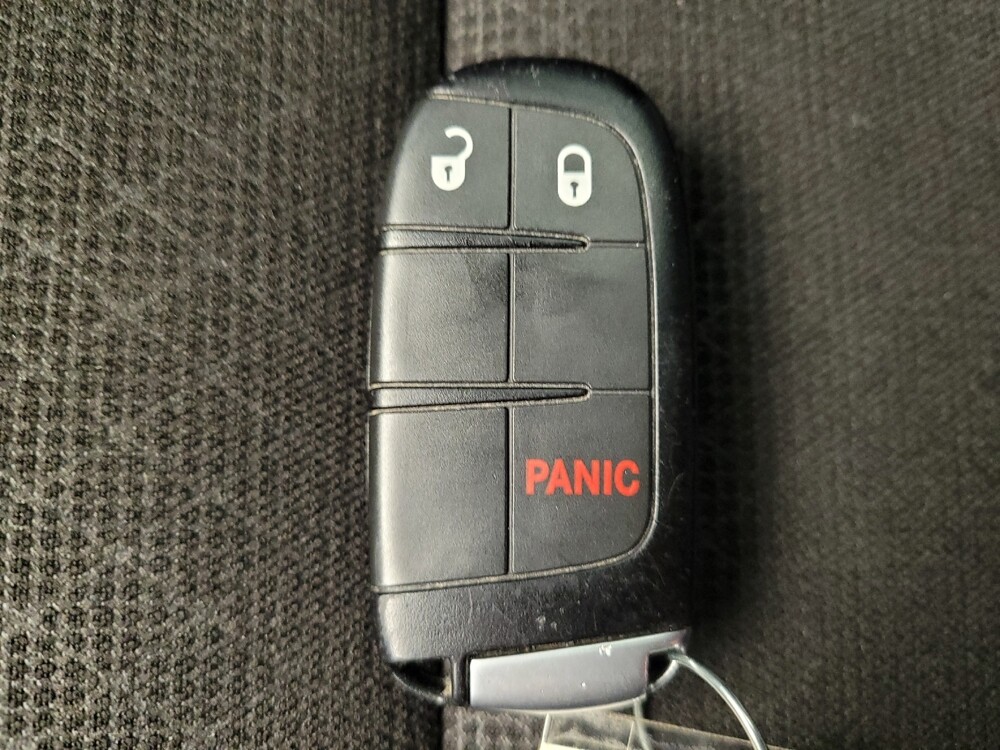 2020 Jeep Grand Cherokee in Maple Heights, OH 44137 - 18107522 32