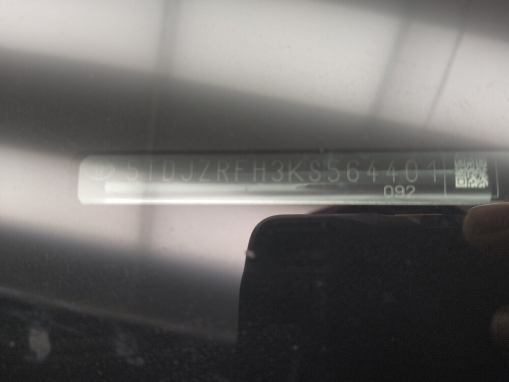 2019 Toyota Highlander in Indianapolis, IN 46219 - 18107525 33