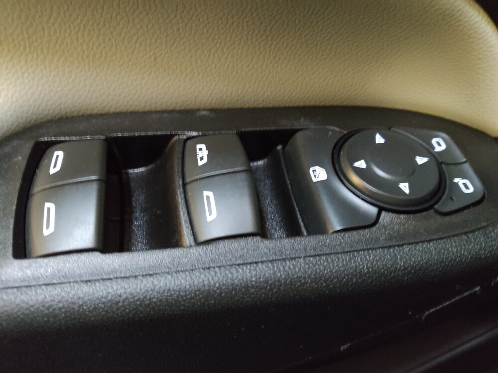 2018 Chevrolet Equinox in Charlotte, NC 28213 - 18107531 27