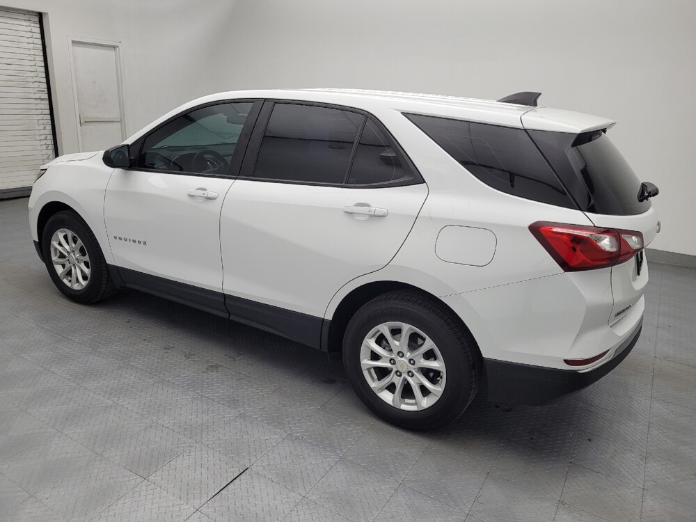 2018 Chevrolet Equinox in Charlotte, NC 28213 - 18107531 3