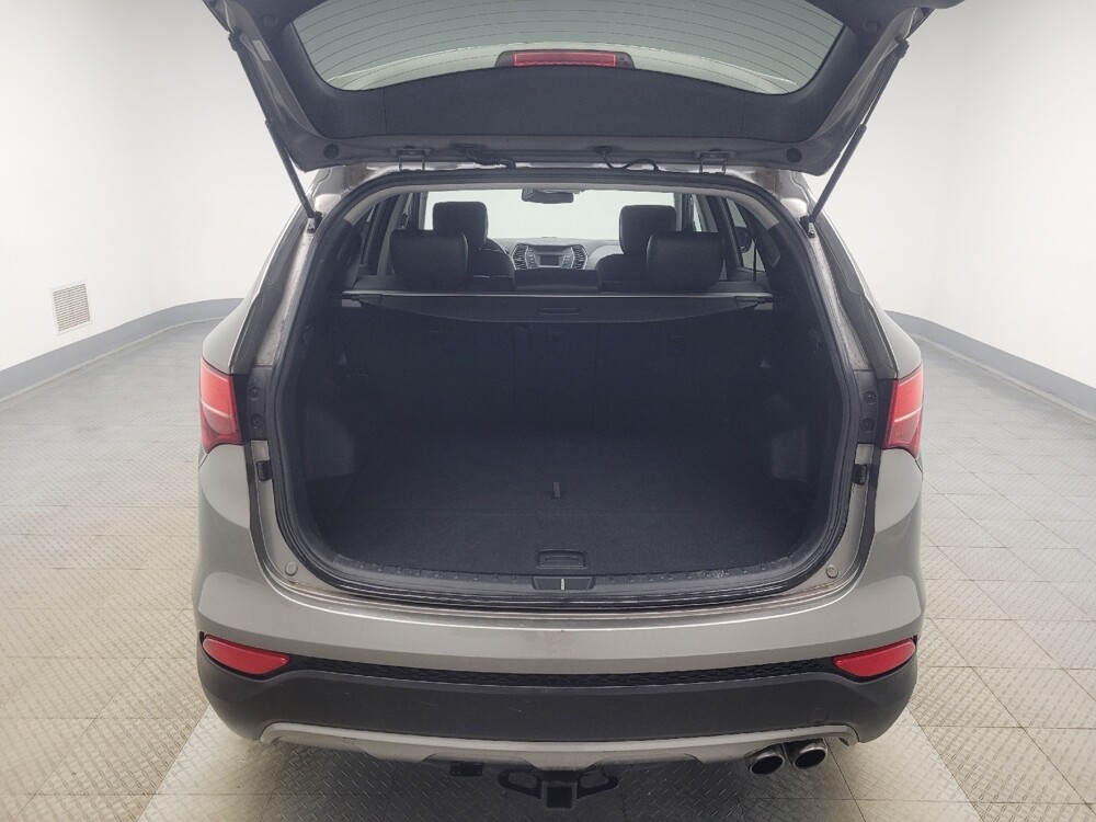 2013 Hyundai Santa Fe in Indianapolis, IN 46222 - 18107537 29