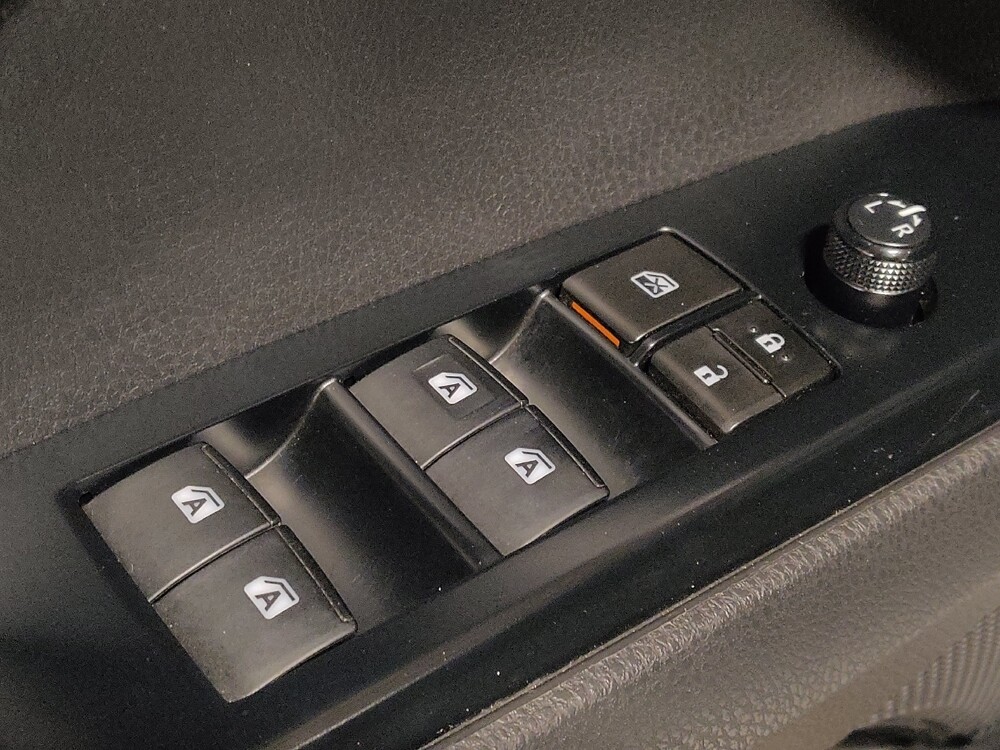 2020 Toyota Camry in Orlando, FL 32808 - 18107550 27