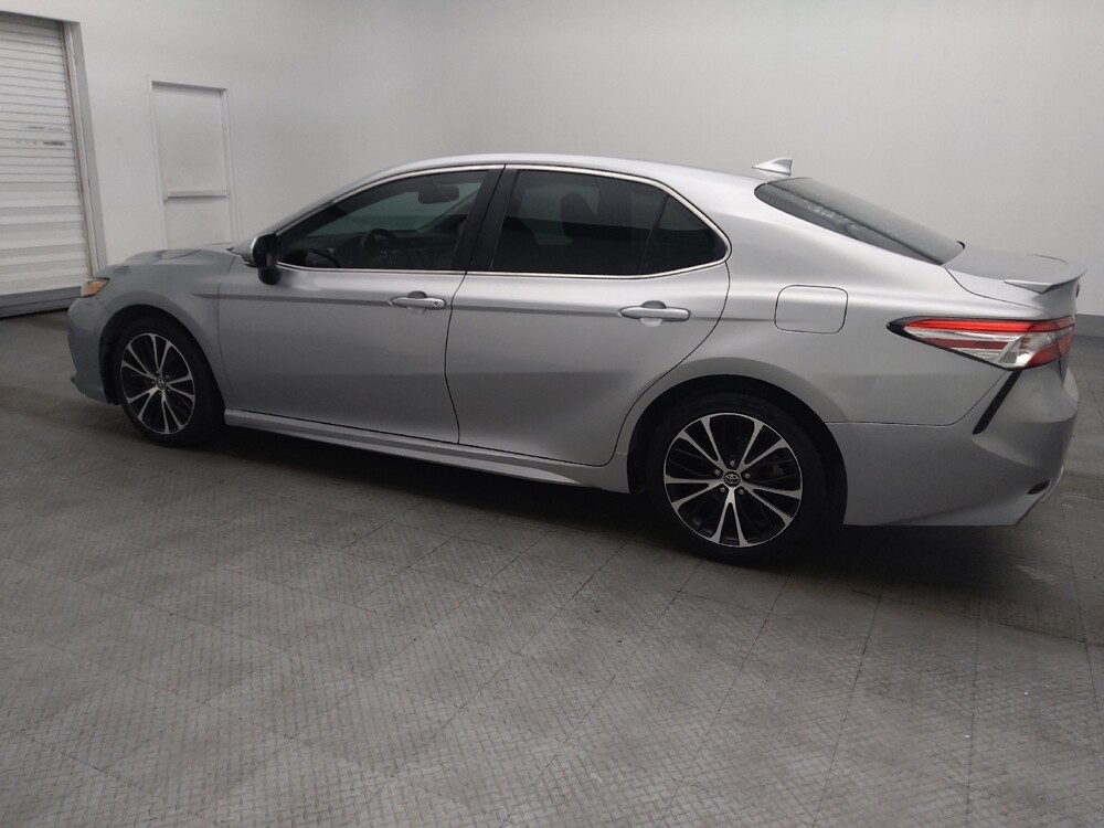 2020 Toyota Camry in Orlando, FL 32808 - 18107550 3