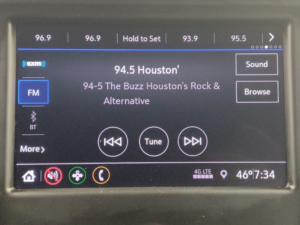 2021 Chevrolet Equinox in Live Oak, TX 78233 - 18107553 25