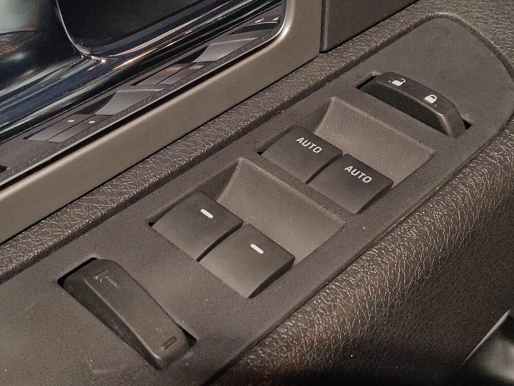 2013 Ford F150 in Hialeah, FL 33014 - 18107561 27