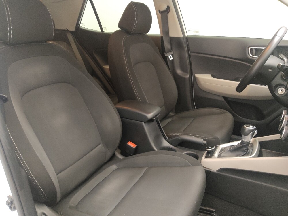 2021 Hyundai Venue in Jacksonville, FL 32225 - 18107562 21