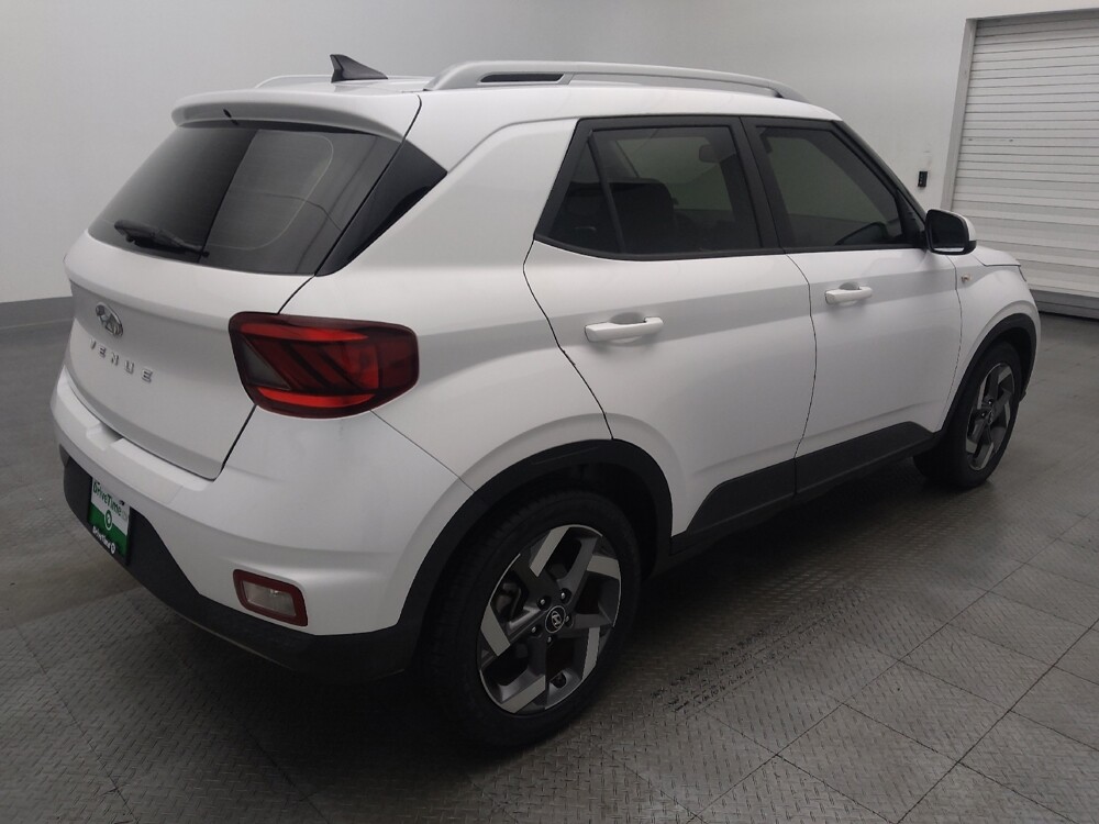 2021 Hyundai Venue in Jacksonville, FL 32225 - 18107562 9