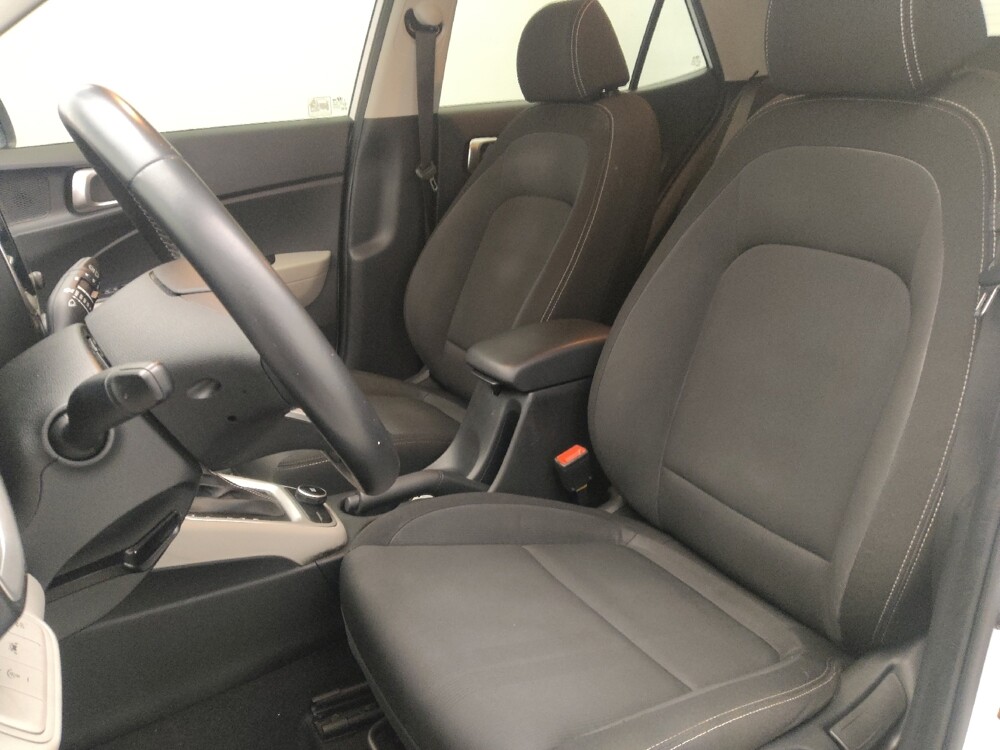 2021 Hyundai Venue in Jacksonville, FL 32225 - 18107562 17