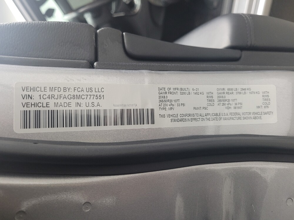 2021 Jeep Grand Cherokee in Grand Rapids, MI 49508 - 18107579 33