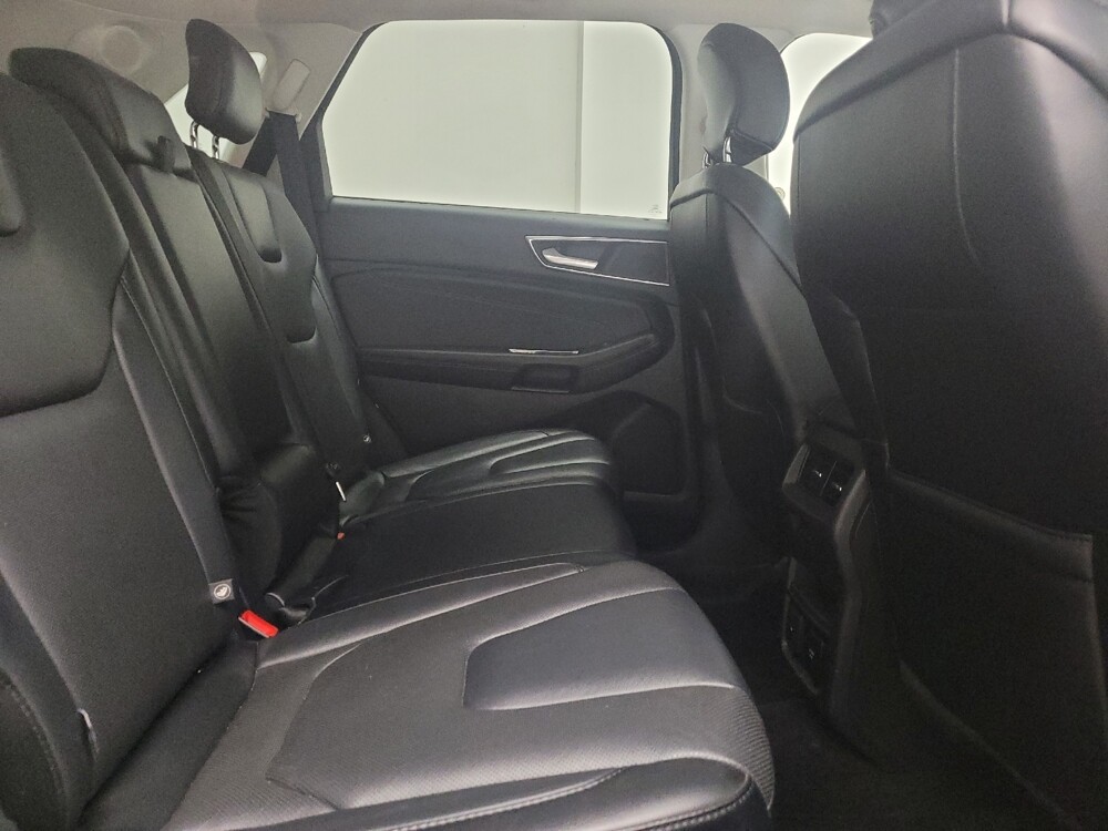 2017 Ford Edge in Grand Rapids, MI 49508 - 18107580 19