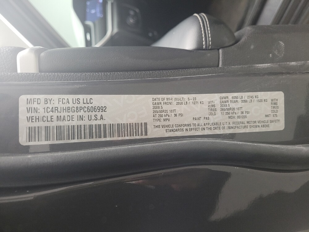 2023 Jeep Grand Cherokee in Taylor, MI 48180 - 18107585 33