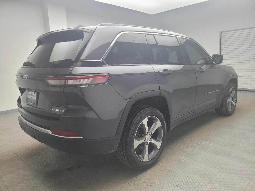 2023 Jeep Grand Cherokee in Taylor, MI 48180 - 18107585 10