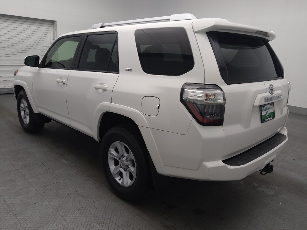 2017 Toyota 4Runner in Hialeah, FL 33014 - 18107586 5