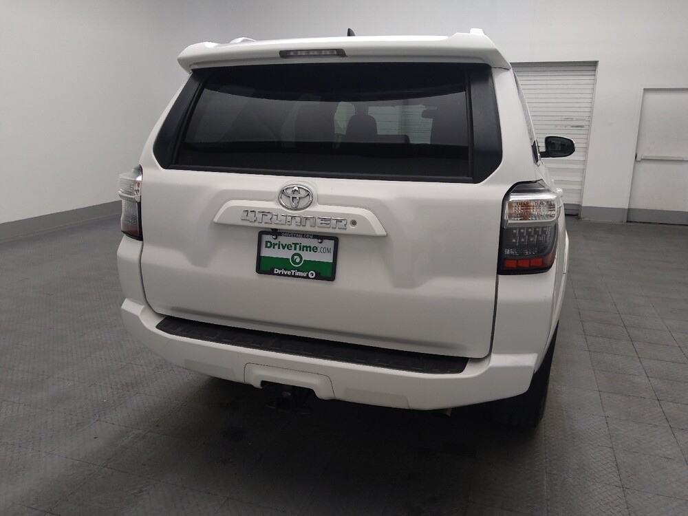 2017 Toyota 4Runner in Hialeah, FL 33014 - 18107586 7