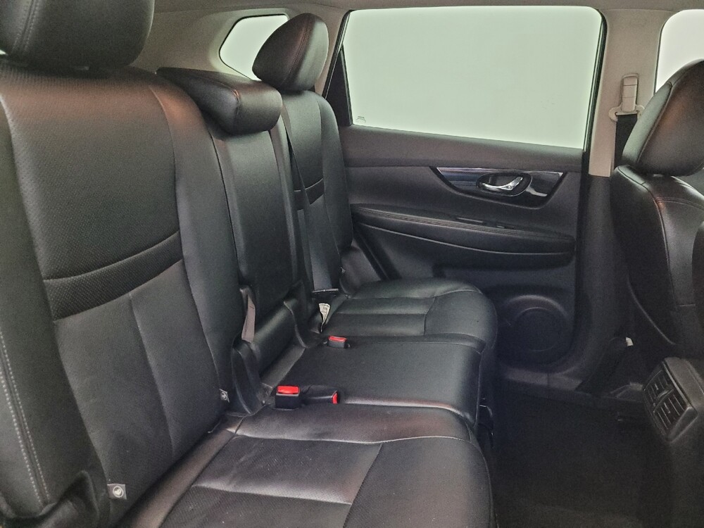 2019 Nissan Rogue in Glendale, AZ 85301 - 18107603 19