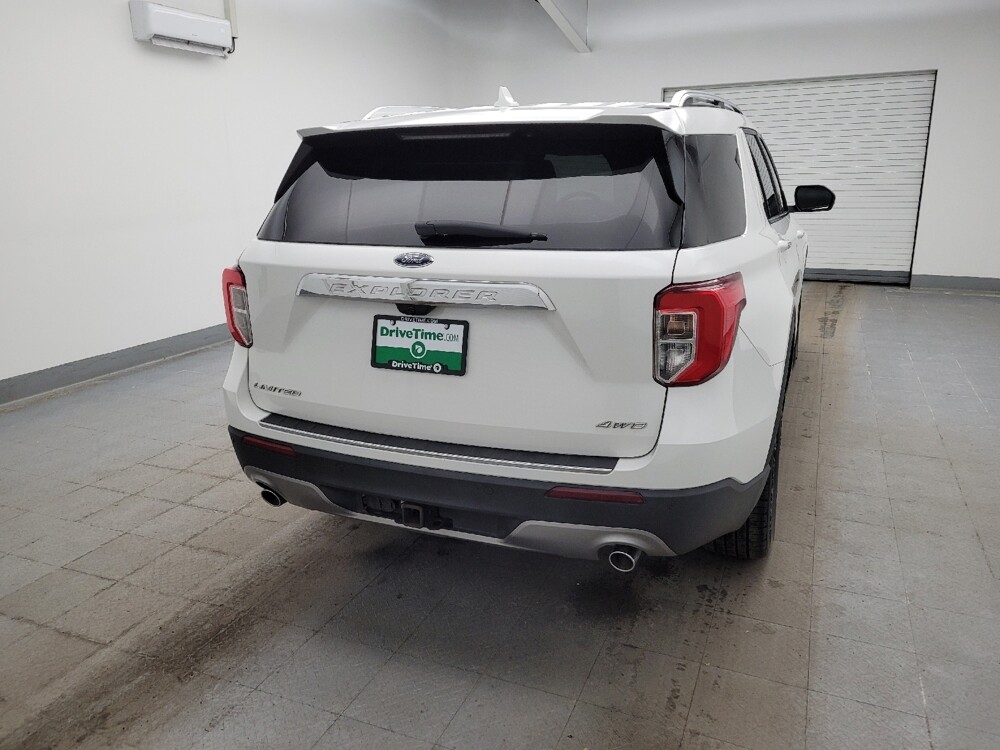 2022 Ford Explorer in Columbus, OH 43228 - 18107607 7