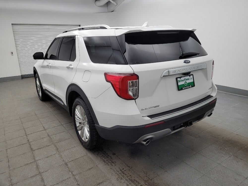 2022 Ford Explorer in Columbus, OH 43228 - 18107607 5