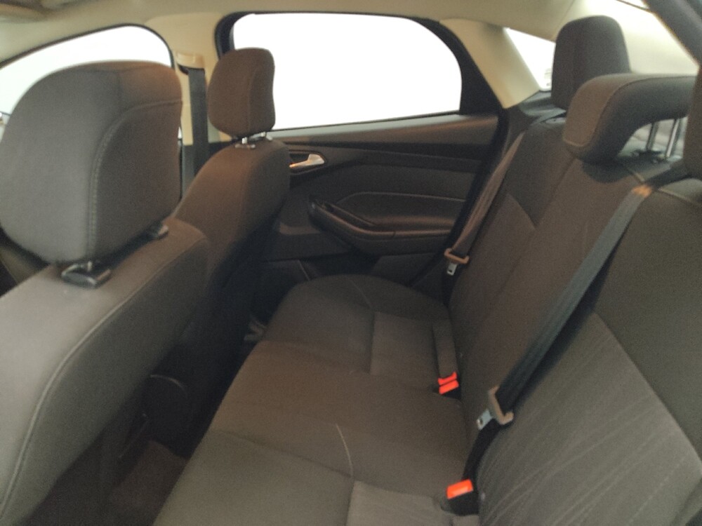 2018 Ford Focus in Lombard, IL 60148 - 18107609 18