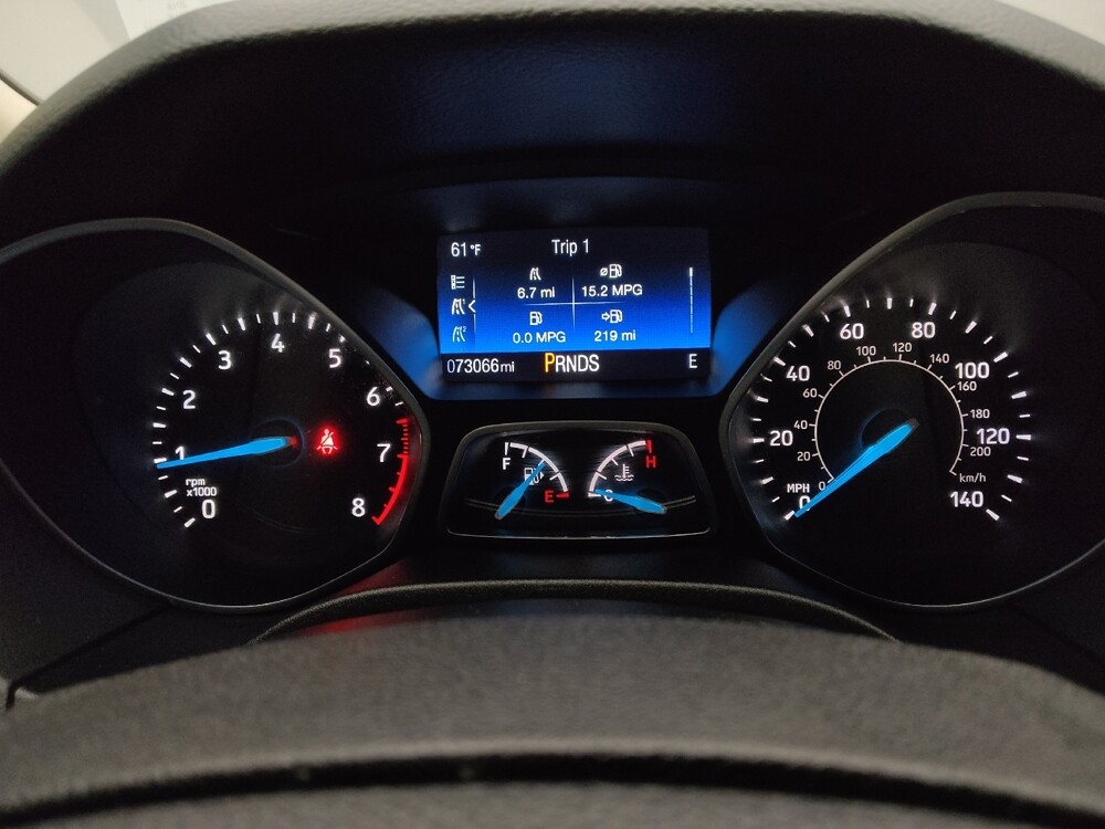 2018 Ford Focus in Lombard, IL 60148 - 18107609 23