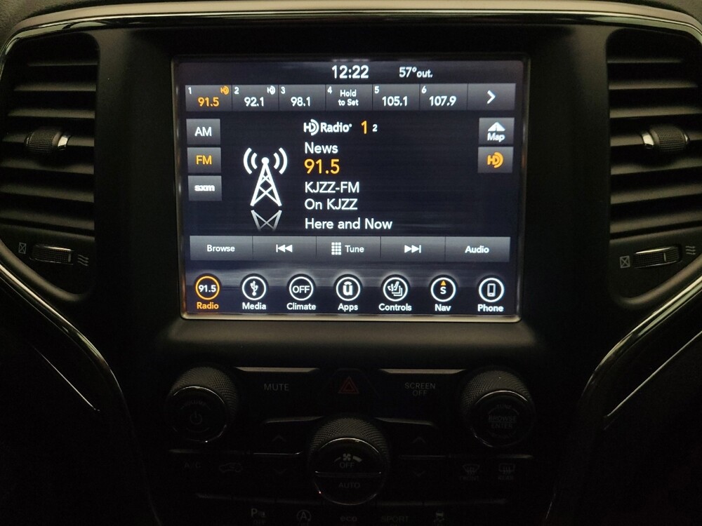 2018 Jeep Grand Cherokee in Glendale, AZ 85301 - 18107612 25