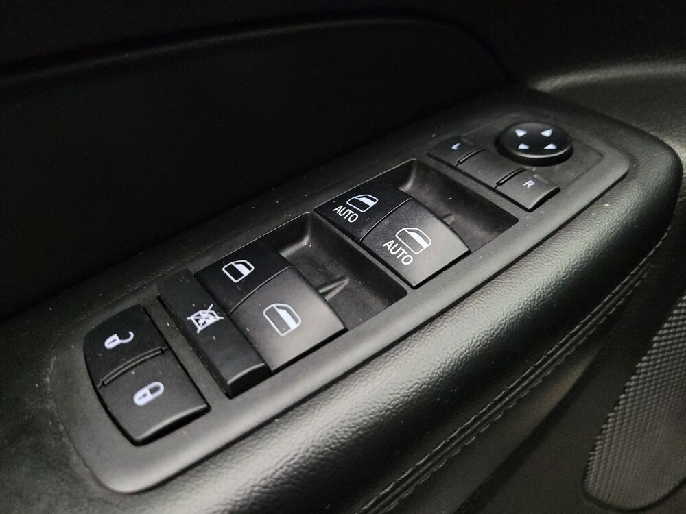 2018 Jeep Grand Cherokee in Glendale, AZ 85301 - 18107612 27