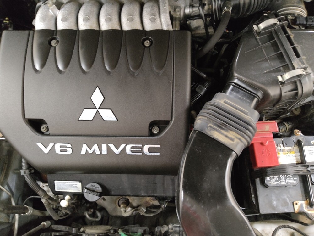 2014 Mitsubishi Outlander in Cincinnati, OH 45255 - 18107613 30