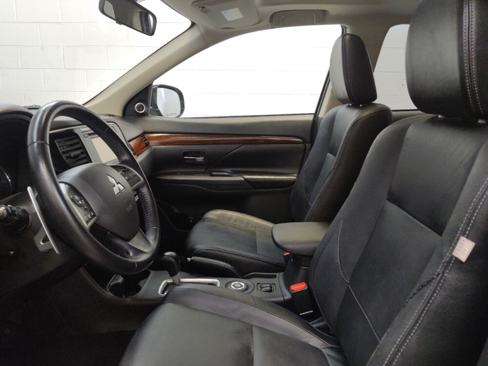 2014 Mitsubishi Outlander in Cincinnati, OH 45255 - 18107613 17
