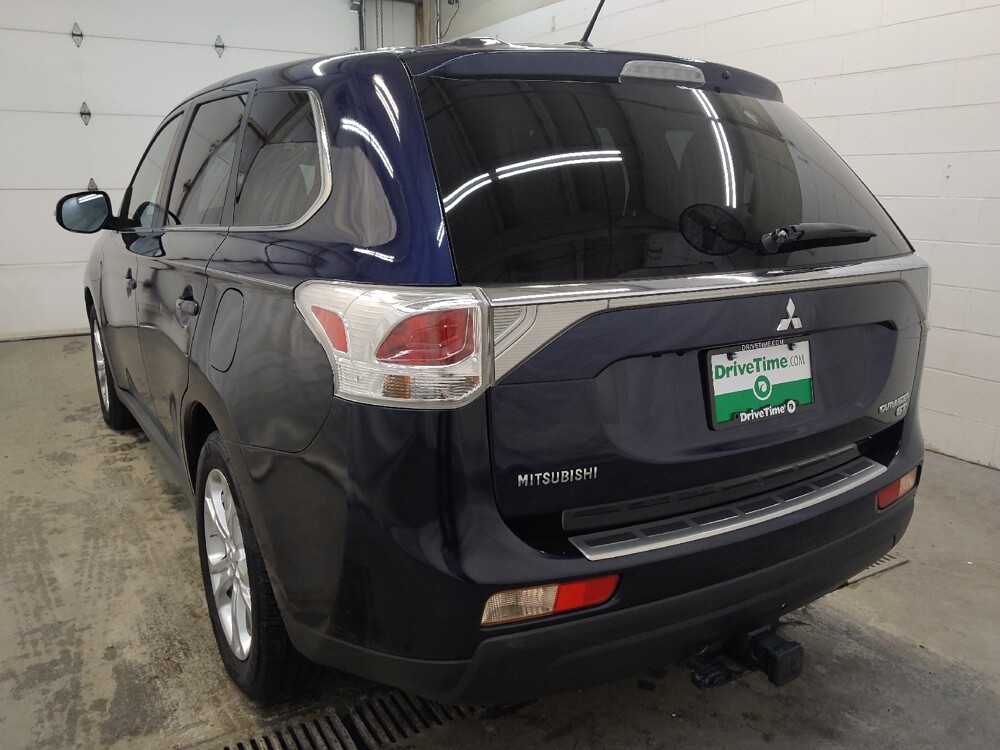 2014 Mitsubishi Outlander in Cincinnati, OH 45255 - 18107613 5