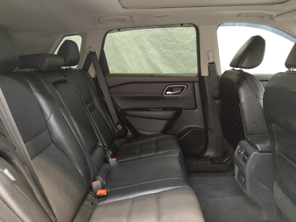 2021 Nissan Rogue in Cincinnati, OH 45255 - 18107614 19