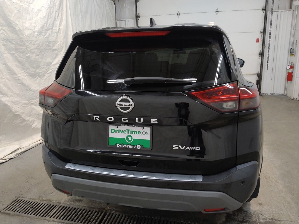 2021 Nissan Rogue in Cincinnati, OH 45255 - 18107614 7