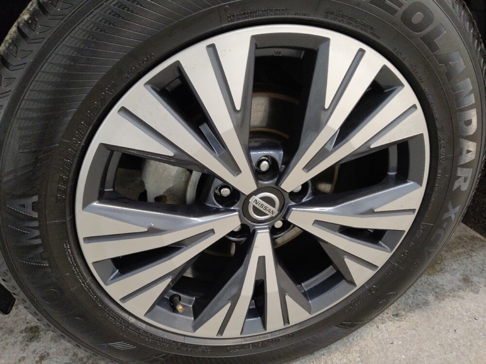 2021 Nissan Rogue in Cincinnati, OH 45255 - 18107614 31