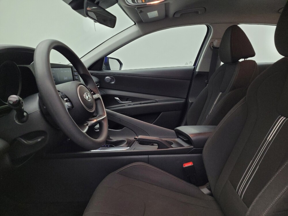 2023 Hyundai Elantra in Toledo, OH 43617 - 18107624 17