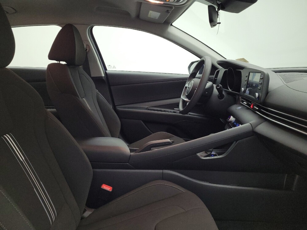 2023 Hyundai Elantra in Toledo, OH 43617 - 18107624 21