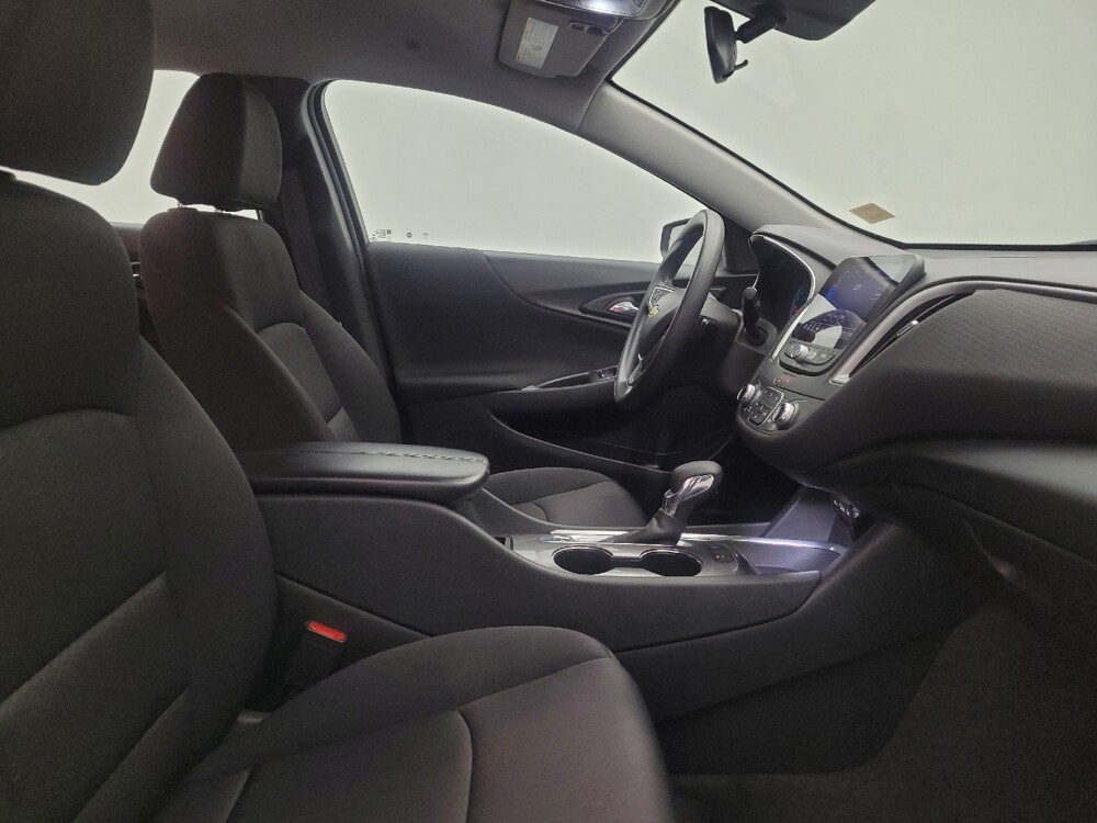 2024 Chevrolet Malibu in Toledo, OH 43617 - 18107625 21