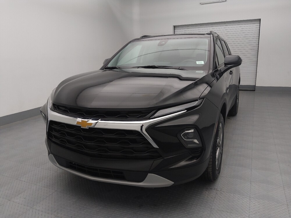 2024 Chevrolet Blazer in Wichita, KS 67207 - 18107627 15