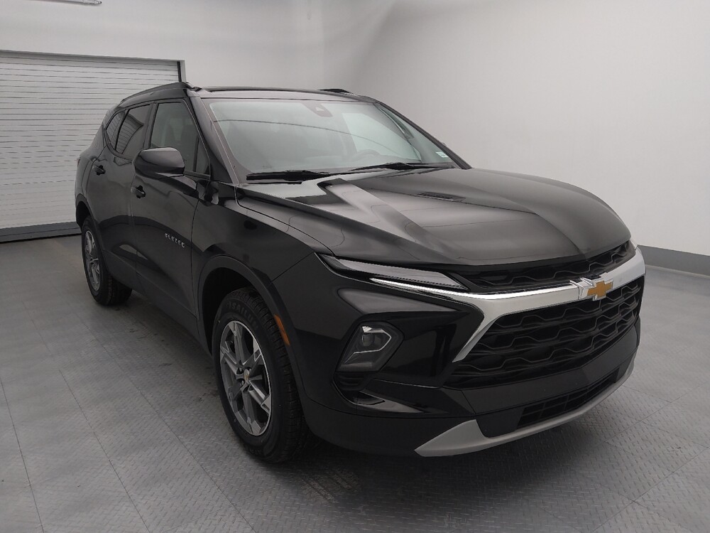 2024 Chevrolet Blazer in Wichita, KS 67207 - 18107627 13