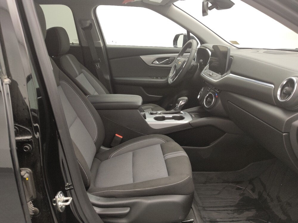 2024 Chevrolet Blazer in Wichita, KS 67207 - 18107627 21